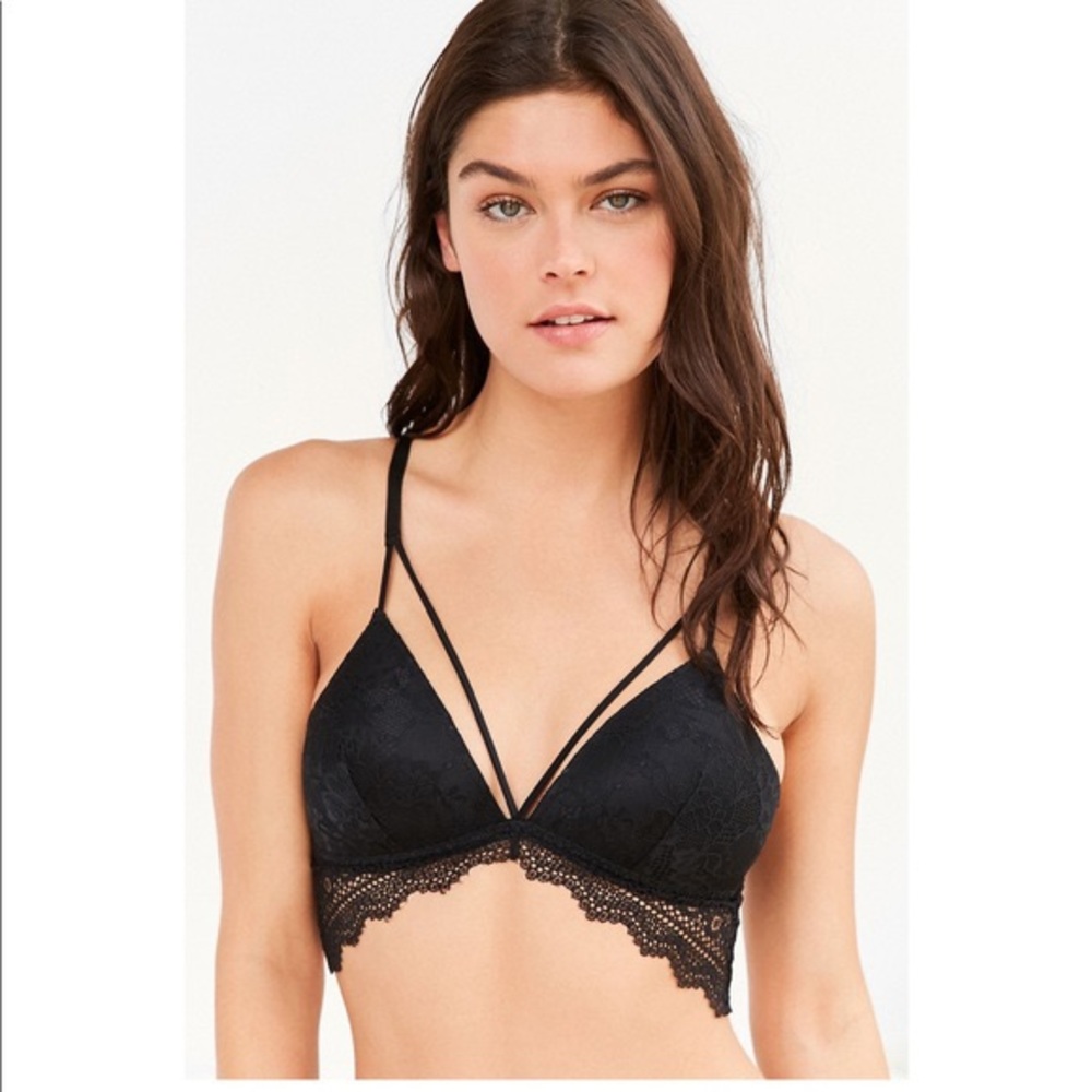 NEVER WORN out from under lace bra